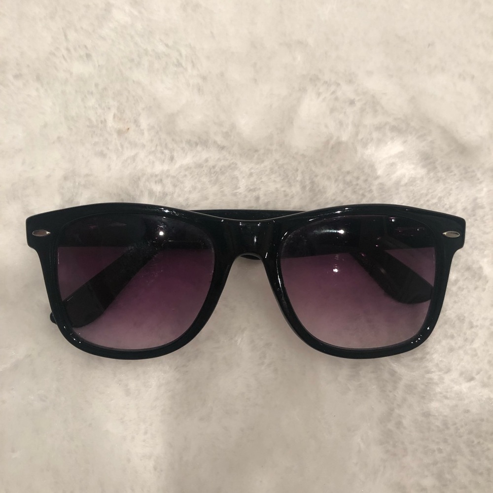 Classic sunglassss